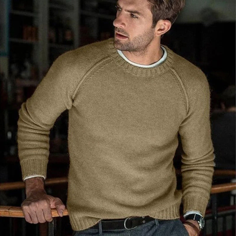 Lucas – Long Sleeve Sweater with Ribbed Knitting Design