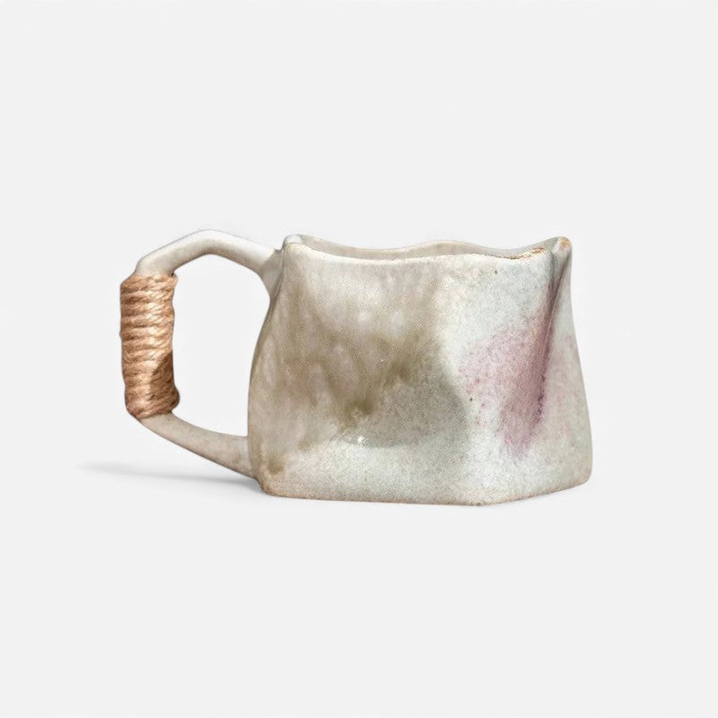BrewEase – Koffiemok met Touwhandgreep Ontwerp Velani