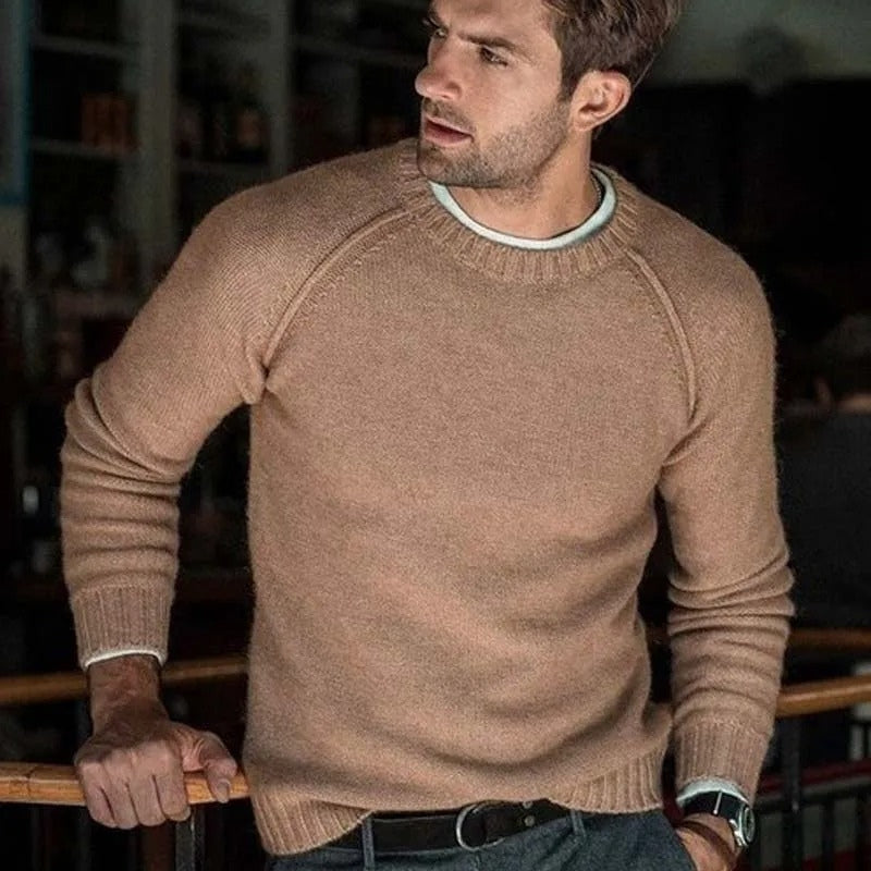 Lucas – Long Sleeve Sweater with Ribbed Knitting Design