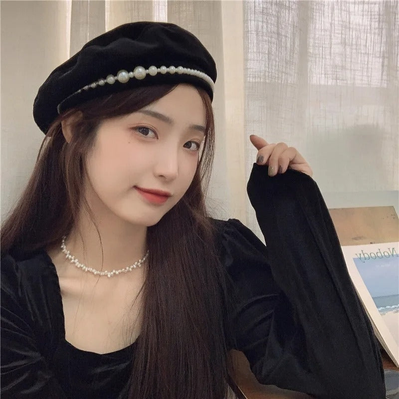 Ella – Round Beret Hat with Pearl Details