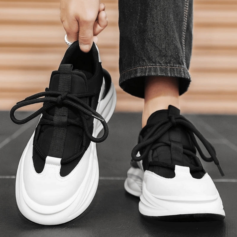 Lucas – Round Toe Shoes With Adjustable Laces Design