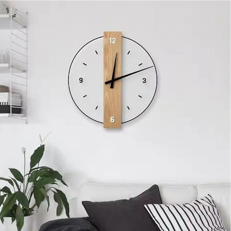 TimeLoom – Round Wall Clock with Clear Face & Large Numbers