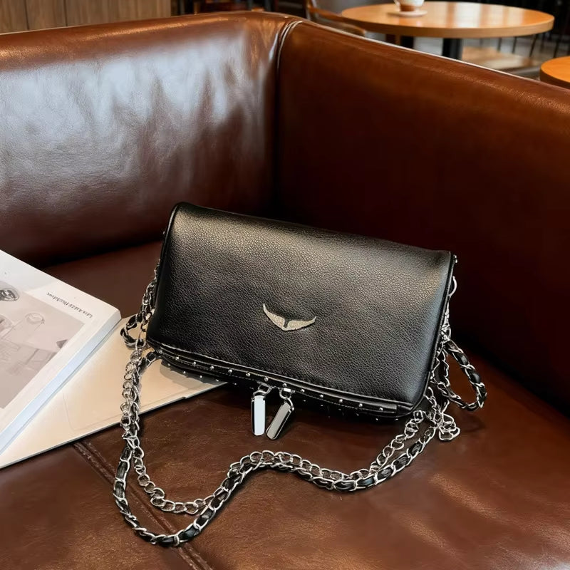 Amelia - Adjustable Chain Strap Handbag With Zipper