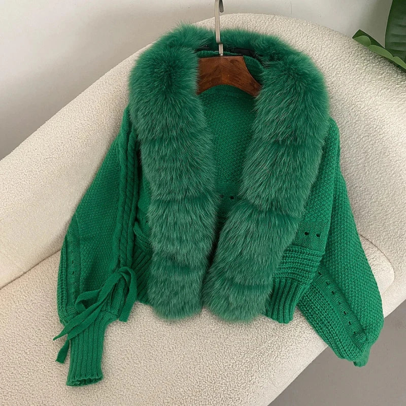 Sophia – Oversized Coat with Long Sleeves and Fur Collar