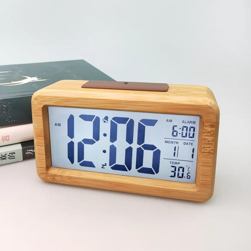 TimeGlow – Desk Side Alarm Clock with clear numeric display