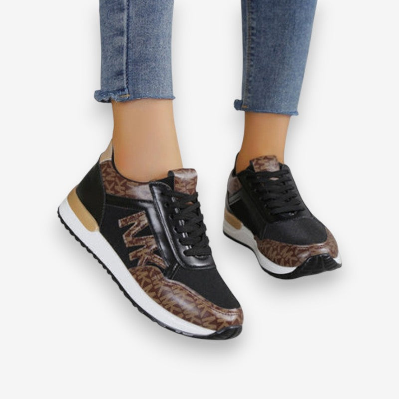 Emma – Round Toe Sneakers With Adjustable Laces