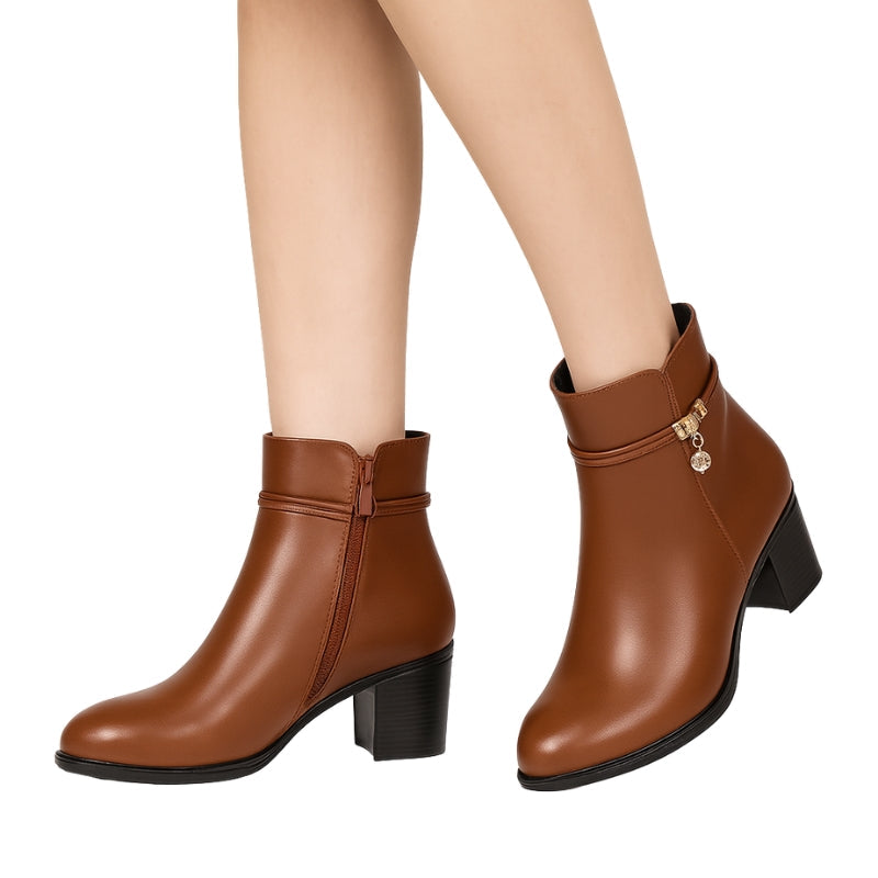 Lina – Enkellaarsjes met Puntneus en Zijrits Velani