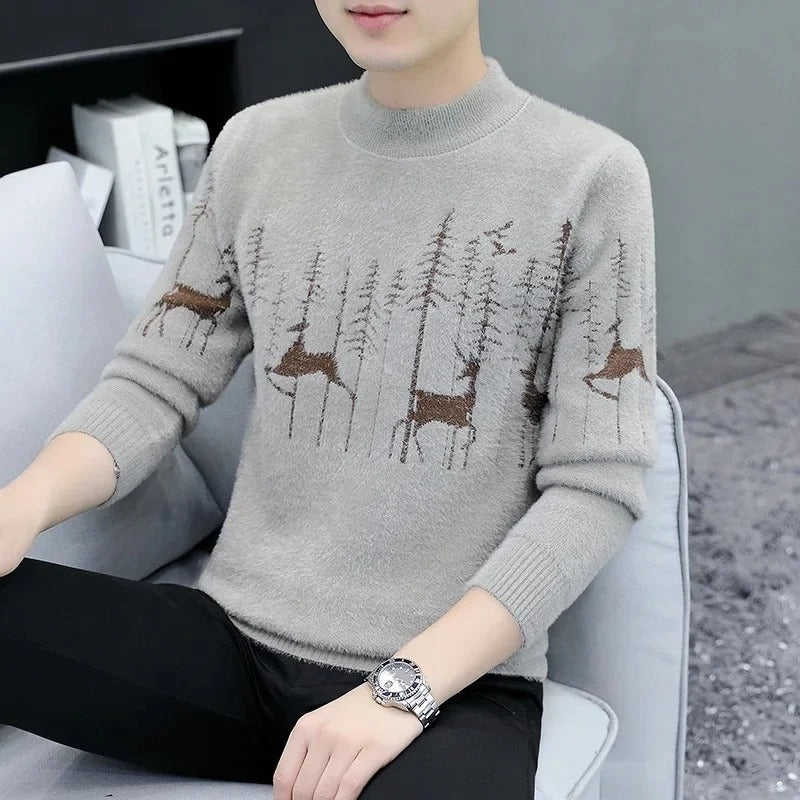 Liam – Round Neck Sweater with Animal Pattern Design