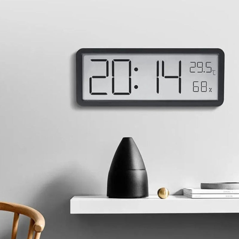 ChronaView – Digital Wall Clock with Clear Number Display