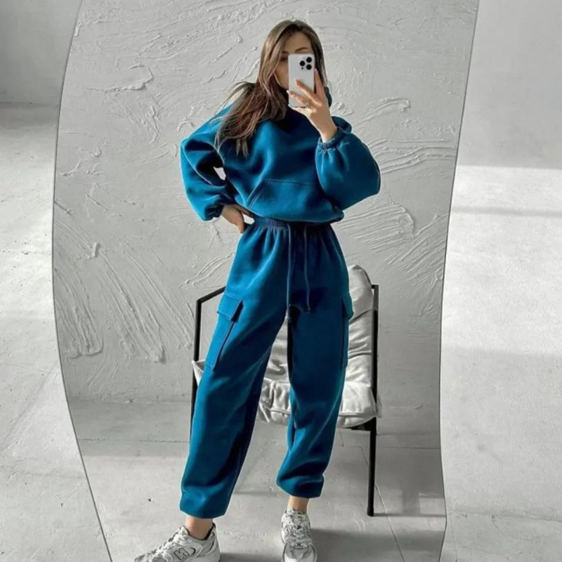 Women’s Hoodie & Jogging Pants Tracksuit Set