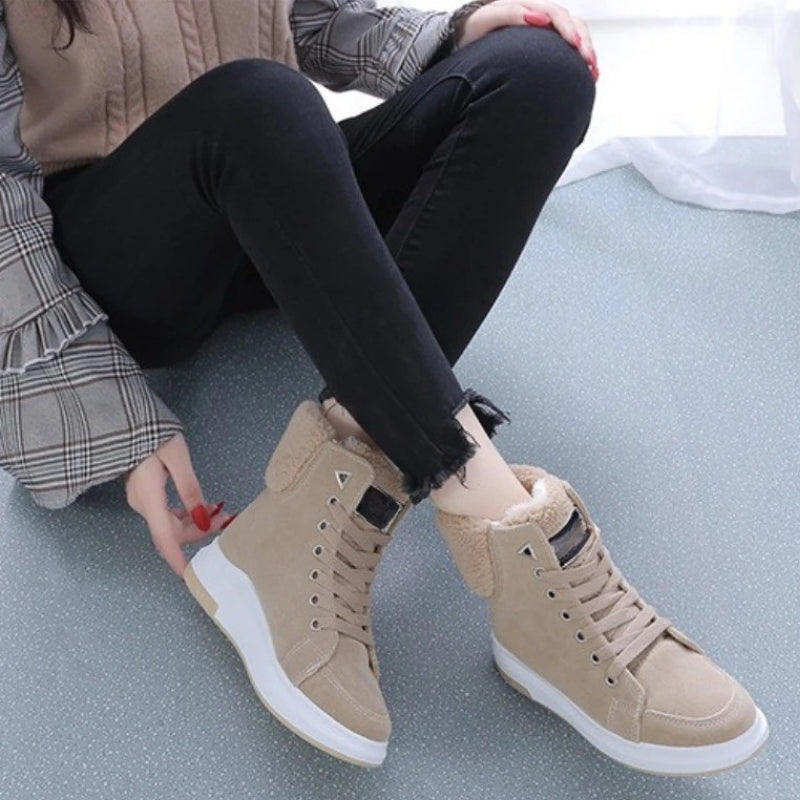 Lily – Round Toe Shoes With Adjustable Laces