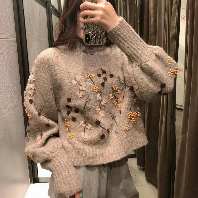 Clara – Knitted Sweater With Floral Printed Pattern