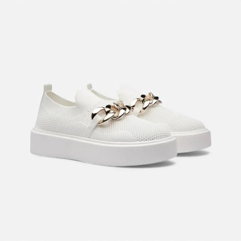 Aria – Shoes with Round Toe and Zigzag Decorative Design