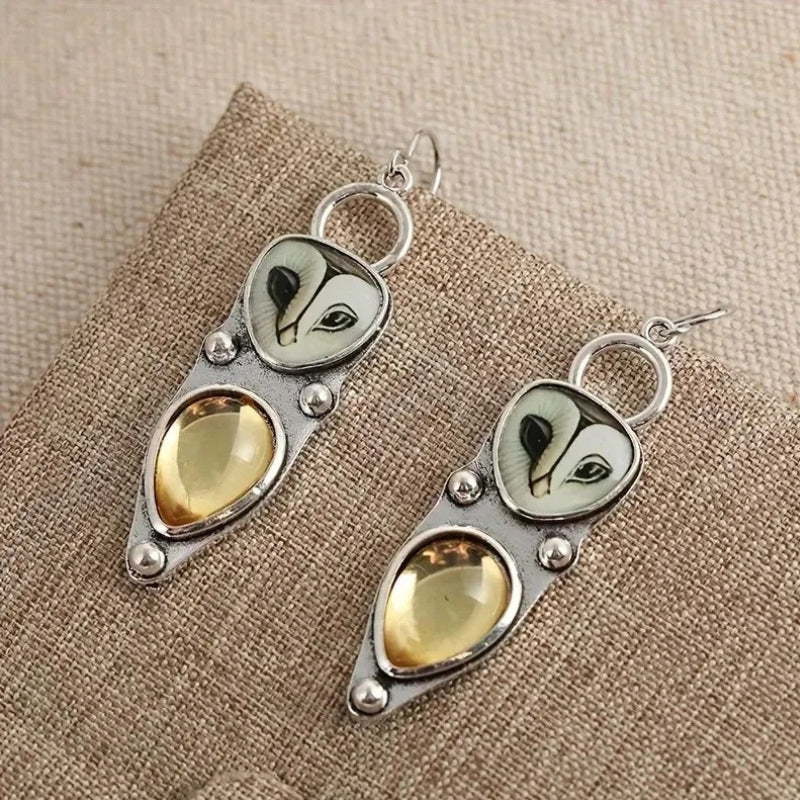 Aria – Decorative Animal-Inspired Earrings