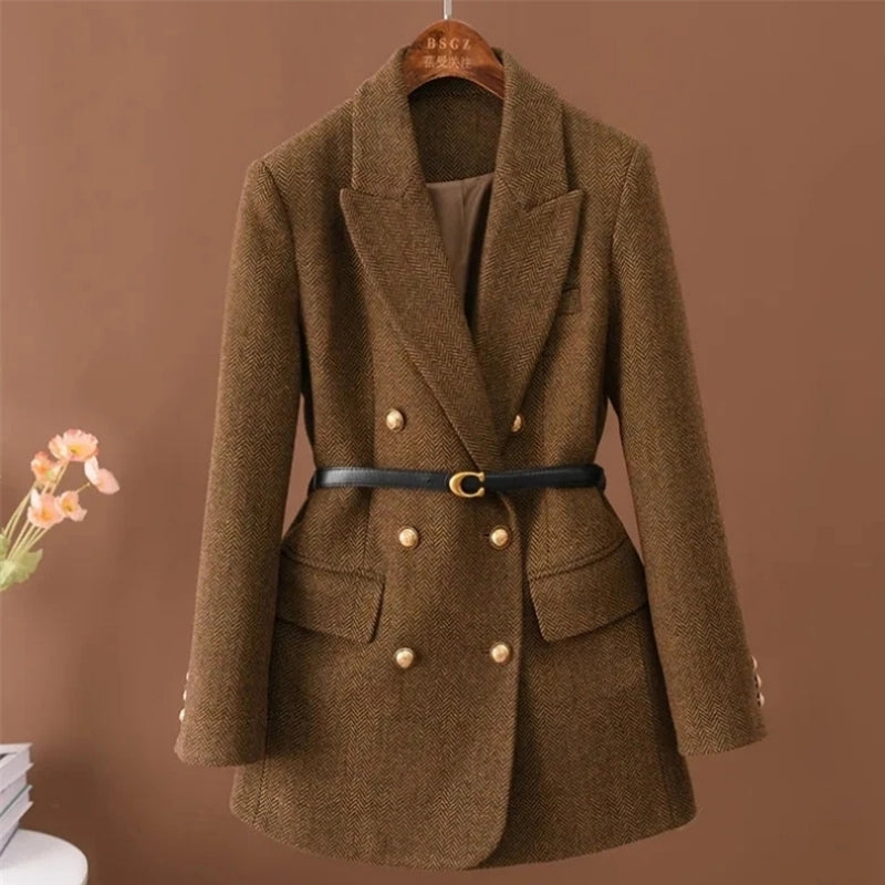 Isabella – Long Sleeve Jacket with Down Collar and Belt