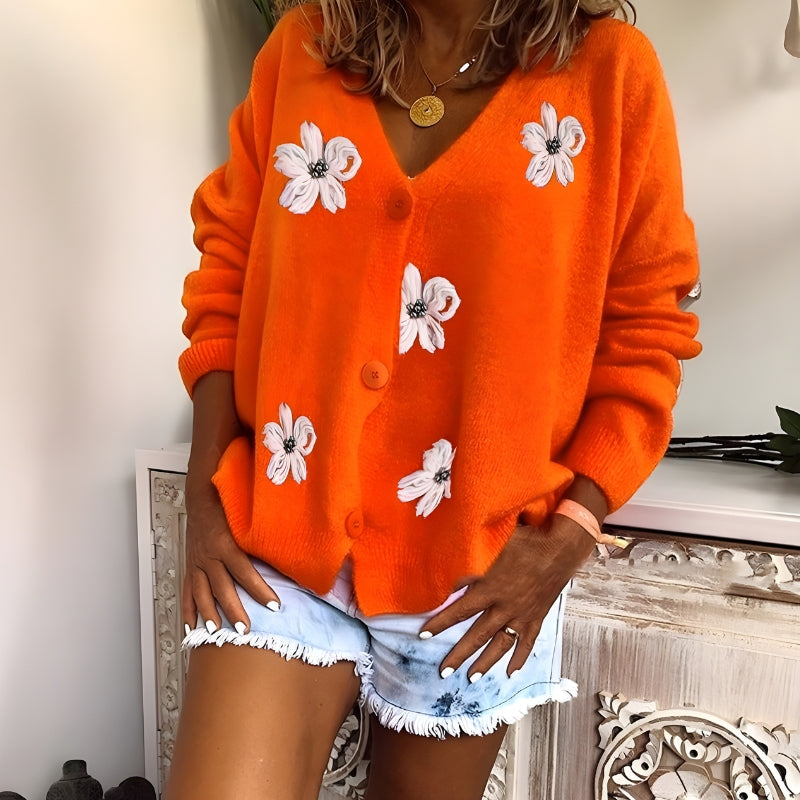 Sophia – Long Sleeve Sweater with Floral Pattern and Button Closure