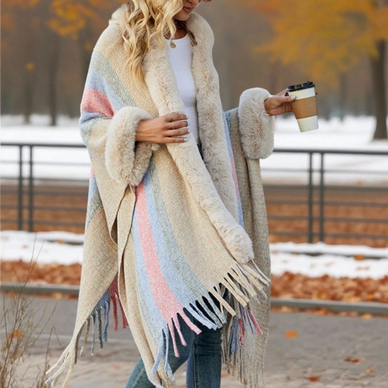 Grace – Long Sleeve Poncho with Faux Fur Collar Design