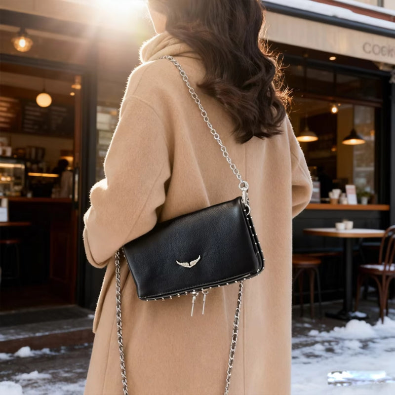 Amelia - Adjustable Chain Strap Handbag With Zipper
