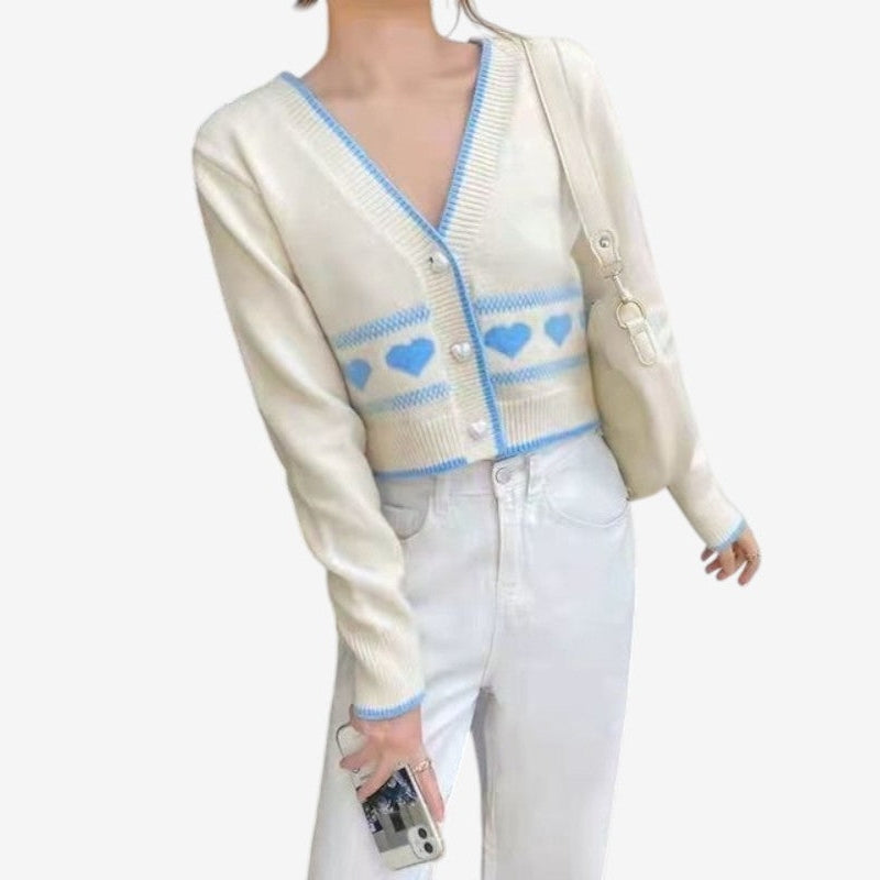 Luna – Long Sleeved Sweater with V-Neck and Button Closure