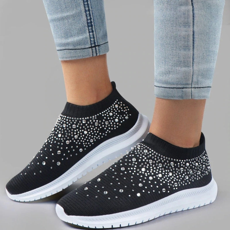 Mia – Round Toe Sneakers with a breathable design and non-slip grip