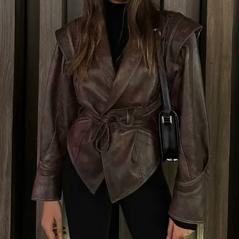 Ava – Chaqueta de manga larga con cuello con muescas y cinturón ajustable