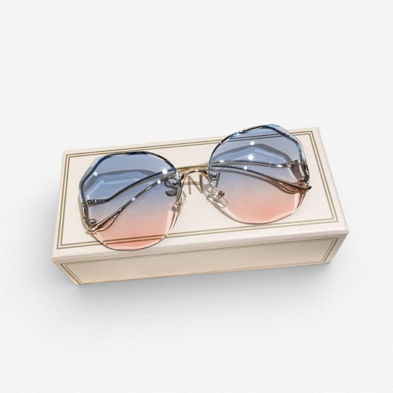 SunFlex – Sunglasses with Adjustable Curved Frame