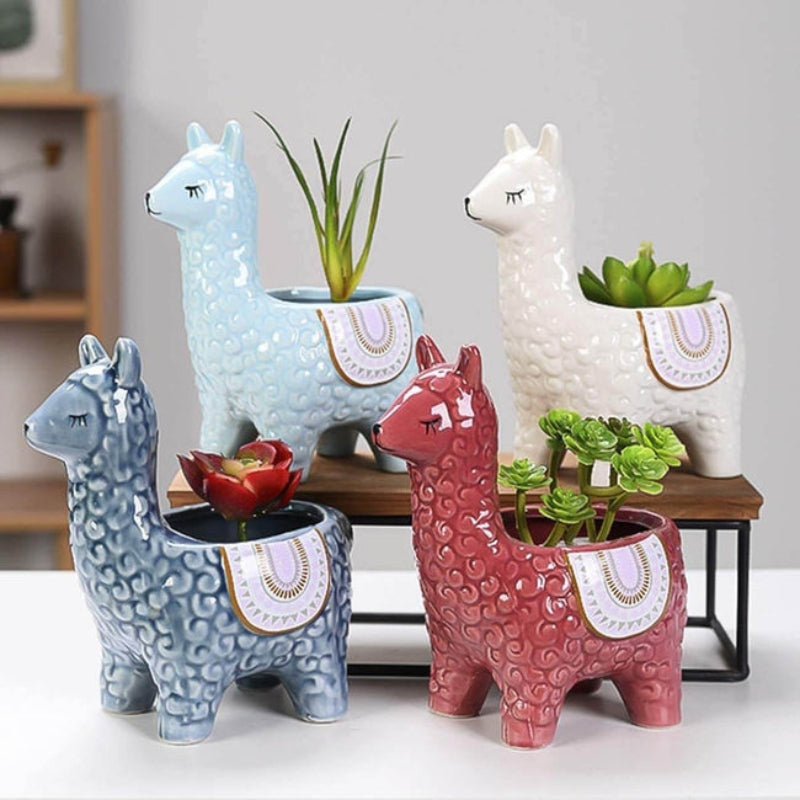 AlpacaBloom – Alpaca Shaped Flower Pot for Playful Decoration