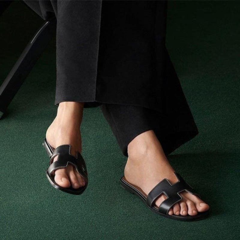 Amelia – Flat Strap Sandals with Non-Slip Sole