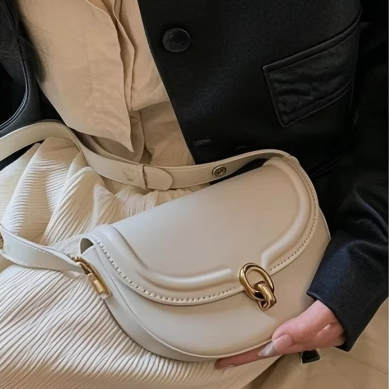 Ava – Women's Bag with Long Shoulder Strap and Hasp Closure
