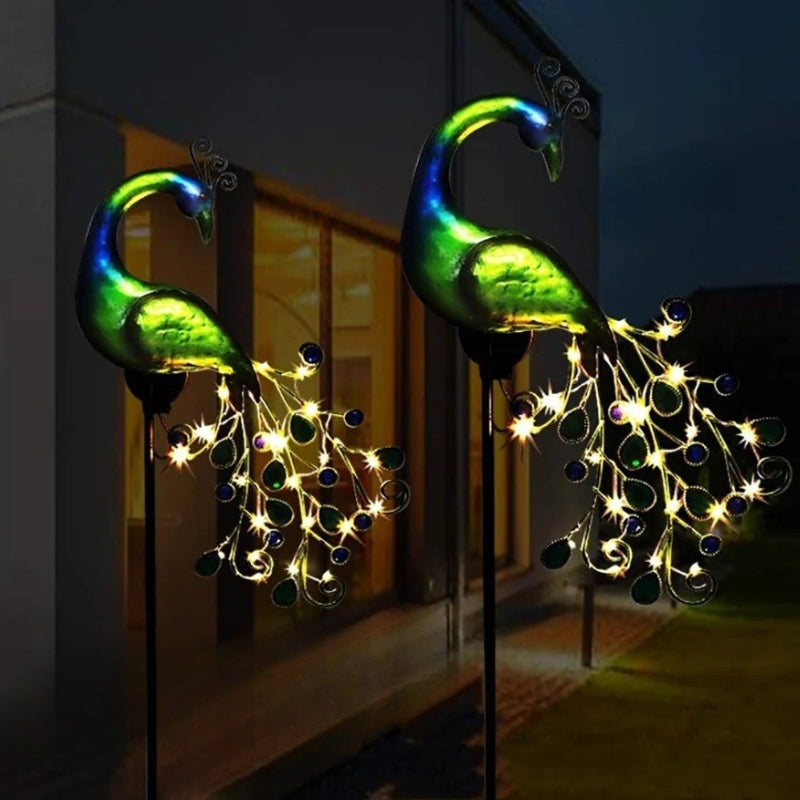 LumaFeather – Decorative LED Garden Lamp with Peacock Statue