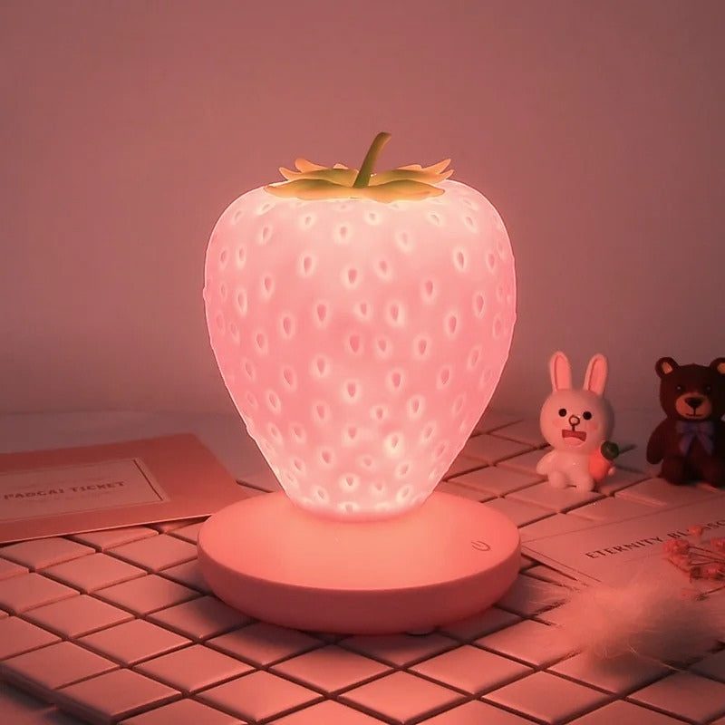 BerryGlow – LED Decoratieve Tafellamp met Aardbei Ontwerp Velani