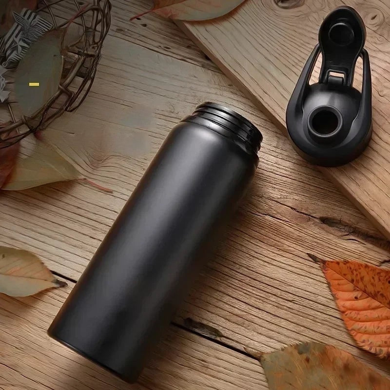 AquaFlow – Refillable Round Drinking Bottle