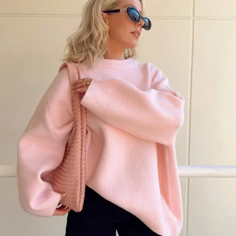 Mara – Round Neck Sweater with Long Sleeve and Ribbed Hem Design