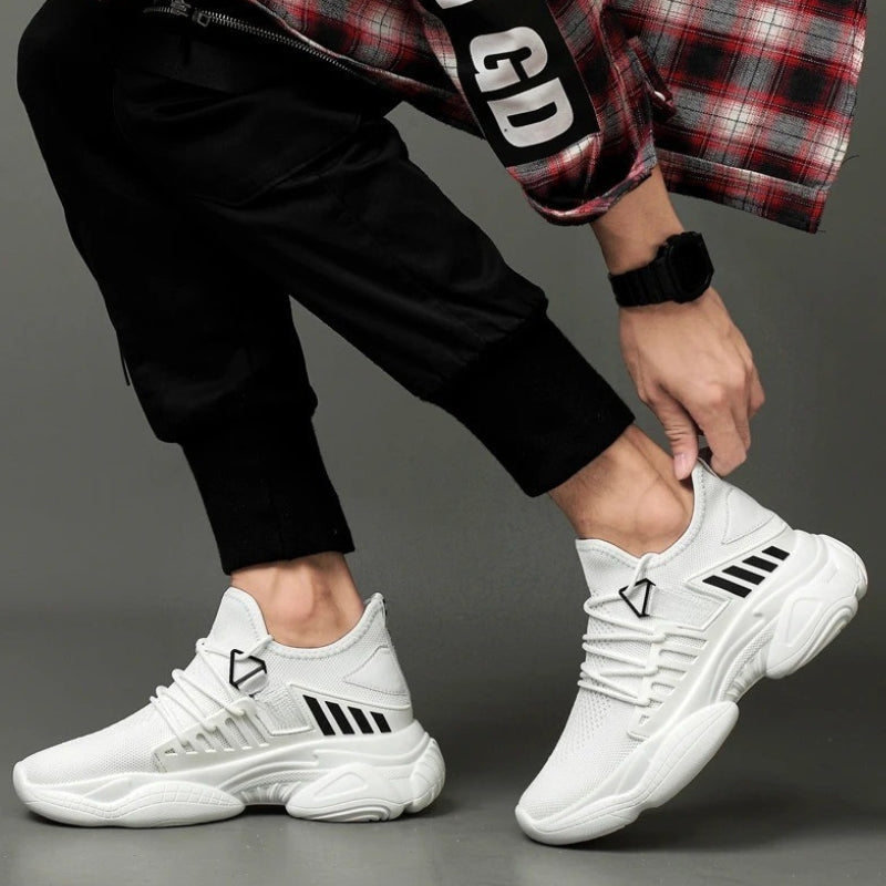 Jaxon – Sneakers with Adjustable Laces and Breathable Design