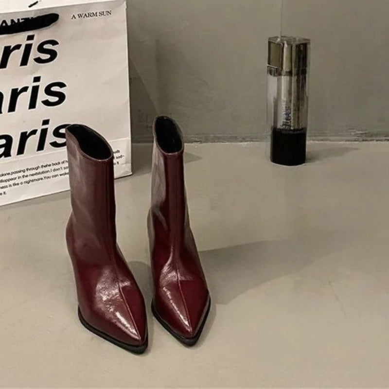 Isabella – Half Knee Boots with Heel Design