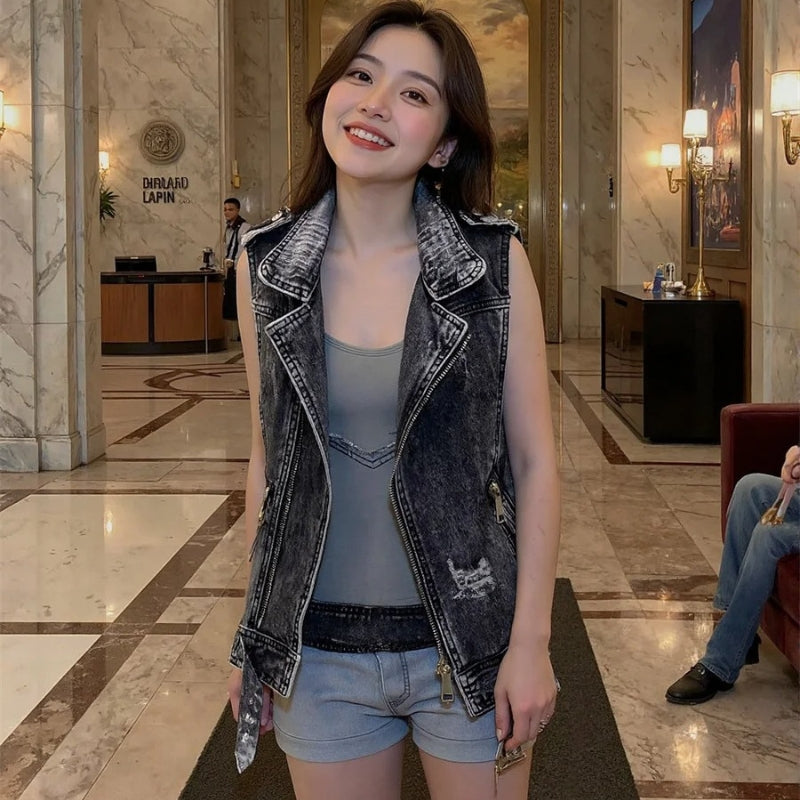 Emma – Women's Sleeveless Zip-Up Vest with Lapel Collar