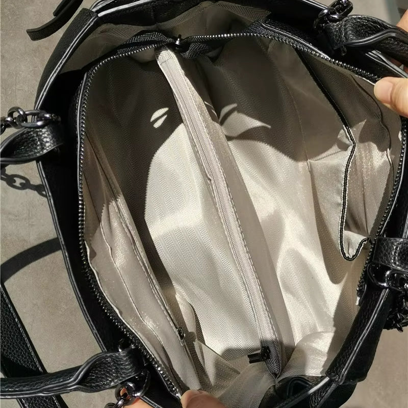 Kimberly – Handtas met Grote Capaciteit, Ritssluitingen en Handvat Velani