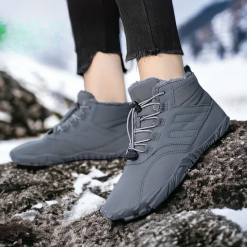 Mason – Non Slip Boots With Adjustable Laceup Design