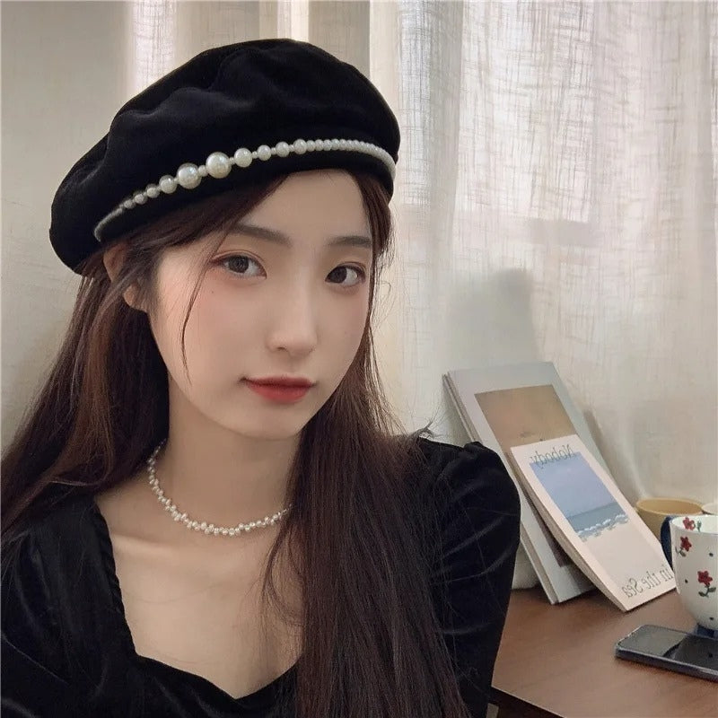 Ella – Round Beret Hat with Pearl Details