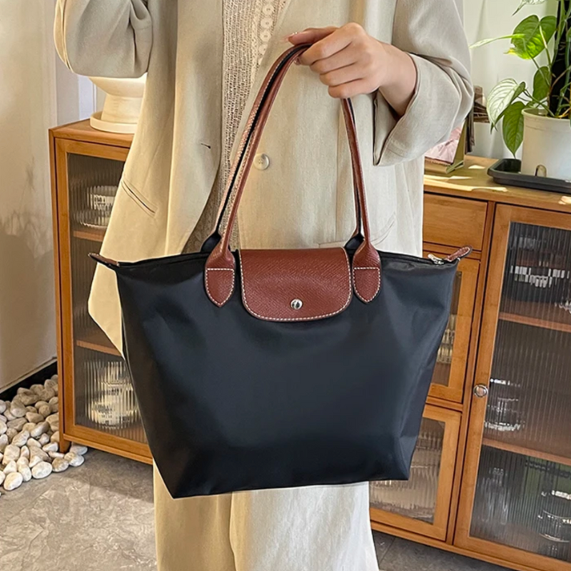 Barbara - Grote Handtas met Tijdloze Stijl en Schouderriem Velani