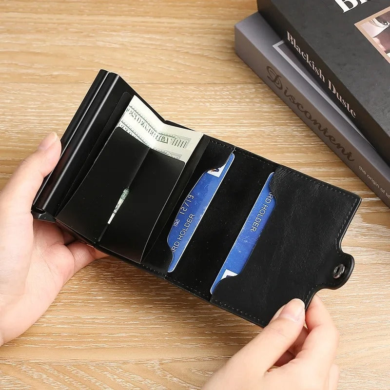 Mia – Decorative wallet with button closure