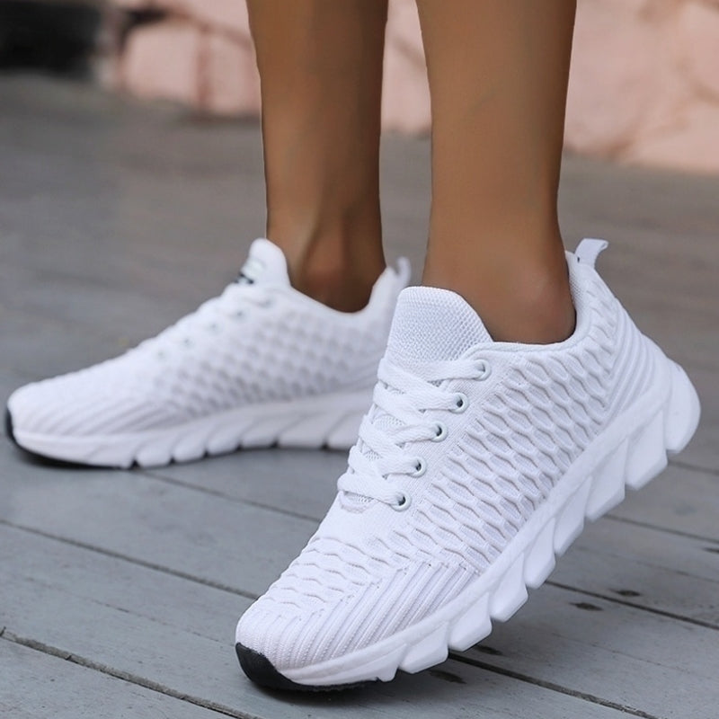 Ava – Breathable Sneakers With Adjustable Laces