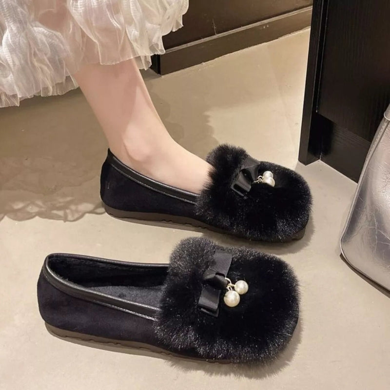Taylor – Round Toe Fur Slippers With Slip On Design