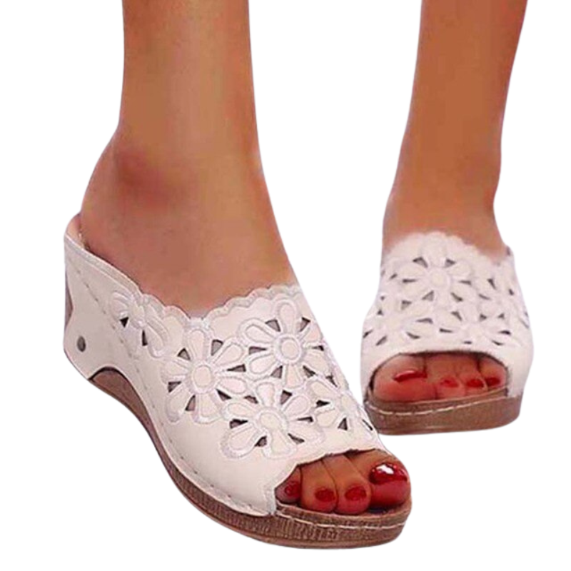 Maria – Sandalen met Bloemenprint en Open Teen Velani