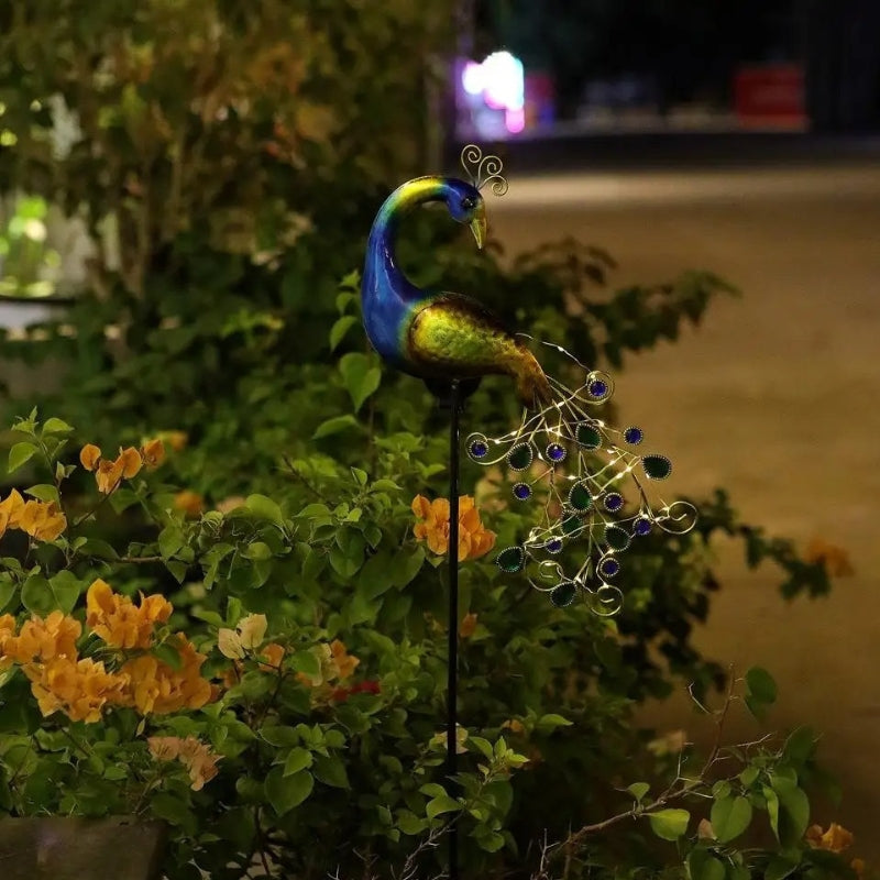 LumaFeather – Decorative LED Garden Lamp with Peacock Statue