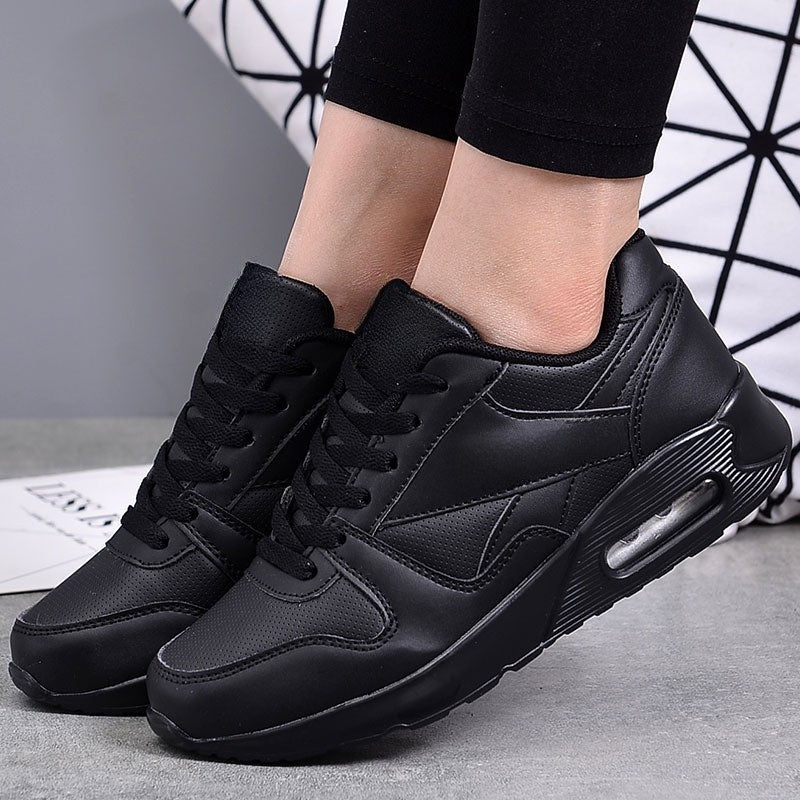 Sofia – Round Toe Sneakers With Adjustable Laces And Anti Slip Grip