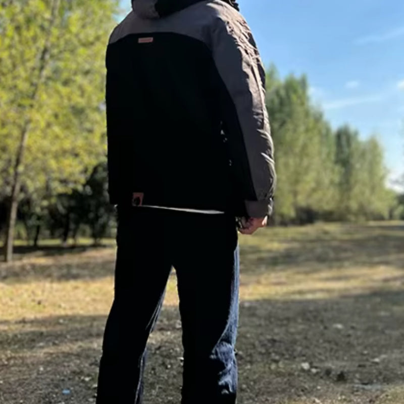 Fraser – Hooded jacket with zipper closure and pockets