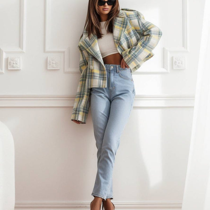 Amelia – Long sleeve coat with notched collar