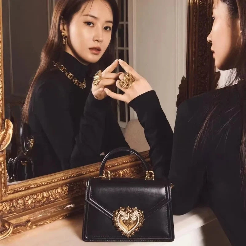 Sarah – Handtas met verstelbare band en hartsluiting Velani