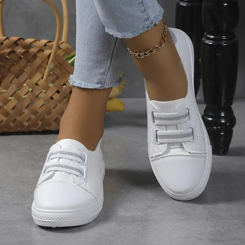 Sophia – Round Toe Flats With Anti Slip Grip Design